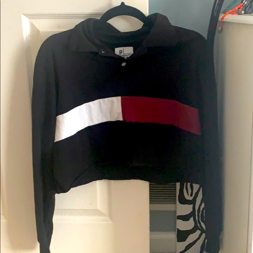 cropped long sleeve shirt